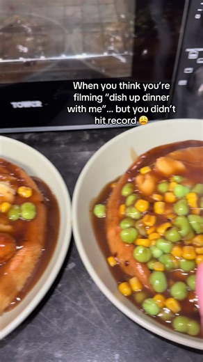 So here’s what it would have looked like… Giant Yorkshire pudding. Layer of stuffing spread inside and baked. Cheesy mash. Peas & sweetcorn. Sausages. Gravy everywhere. Absolute carb chaos and I regret NOTHING. I’m a feeder and everyone’s leaving the table happy 😌🍽️ Next time I’ll actually press record. #D#DishUpDinnerC#ComfortFoodB#BritishDinnerT#TiktokmademebuyitDealDrops