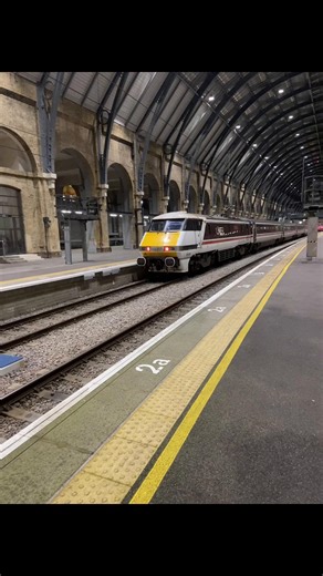 Class 91 LNER at London King’s Cross 🤩🤩🤩🤩😊😊😊🇬🇧🇬🇧🇬🇧😁😁😁😁😁😎😎😎😎💪💪💪💪👌👌👌👌💯💯💯💯👍👍👍👍👏👏👏👏🔥🔥🔥🔥😎😎😎😎😎🙌🙌🙌🙌🌚🌚🌚🌚🌚🌚🌚