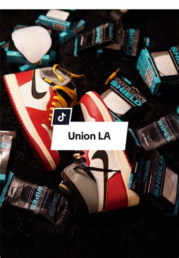 What’s the best thing you can do for your sneakers? Wearing TEMIS Crease Shields 🛡️ #creaseprotectors #kotd #jordan1 #shoecare #fyp