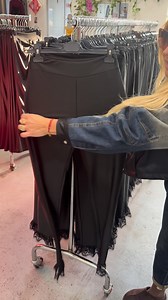 15K views · 83 reactions | LEGGINSY VANESSA JUŻ JADĄ MODEL INNY NIŻ WSZYSTKIE WYKOŃCZONE KORONKĄ | First Lady C.H Ptak | Facebook