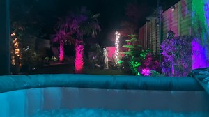 Wave Spas USA Pacific Inflatable Hot Tub: Relaxing Bubble Spa Experience