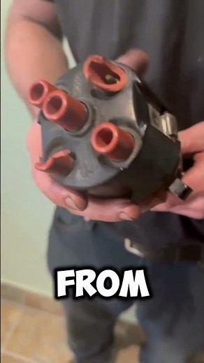 Master of Mechanics Explains: What is a Distributor and How Does It Work? 🔧✨