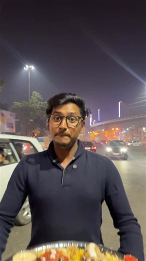 Zeeshan_Ali_Zame | Food | Travel Vlogs | Dare & Pranks on Instagram: "Kolkata’s First Bater Mandi 🙌 Noor Saheb ❤️ 📍 7 Point, Park Circus, 8A, Mrigendralal Mitter Rd, Mullick Bazar, Park Street area, Kolkata, West Bengal 700017, India Landmark : Hotel Crestwood 📞9831799844 . • Drop any dare for me I’ll do it 🙌 . . . . Follow For Everyday Vlogs & @zee_tee_vee . . . . . . #everydayvlog #100kfollowerchallenge #zeeteevee Vlog daily vlogs 100k challenge food blogging street food kolkata food blogg