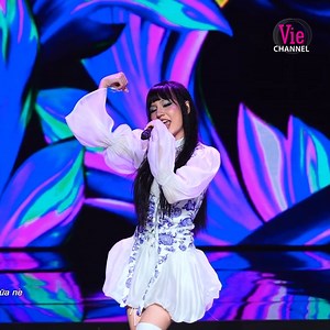 Nghe rap bằng giọng Huế mà tui "đổ đứ đừ" luôn đó, mê chữ ê kéo dài ------------------ Rap Việt 2024 phát sóng Thứ 7 hàng tuần lúc 20:00 trên kênh truyền hình #HTV2 và 21:00 trên ứng dụng #VieON ----------------- © Chương trình RAP VIỆT thuộc bản quyền của VieON & Vie Channel thuộc DatVietVAC #DatVietVAC #VieChannel #VieON #RapViet #RapViet2024 | Vie Channel - HTV2