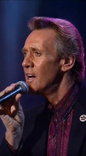 Unchained Melody [1965] - Bobby Hatfield (The Righteous Brothers) l 🎶🎺🎶 l #viral #love #lyrics