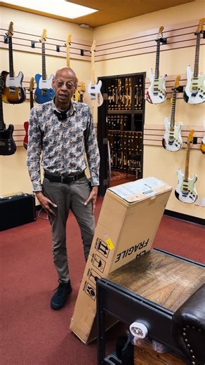 Check out this smooth satin finish PRS Standard 24 🤩 PRS Core Series Standard 24 Satin Mahogany Body & Neck Rosewood Fingerboard Pearl White 7.00 lbs #wildwestguitars #prs #prsguitars #prsstandard24 | Wild West Guitars