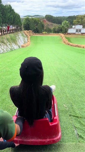 3.4K reactions · 23 shares | Có những người không tin số phận, đã đi thay đồ khác rồi ra trượt lại, vẫn một kết quả =)))) Này là do ăn ở chắc rồi 藍 | Mongo Land - Dalat | Facebook