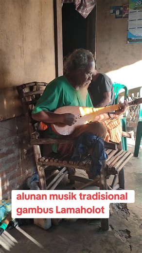 alunan musik tradisional gambus Lamaholot #alatmusiktradisionalgambus #desalamanabi #fypシ゚viral #fypシ゚viral🖤tiktok