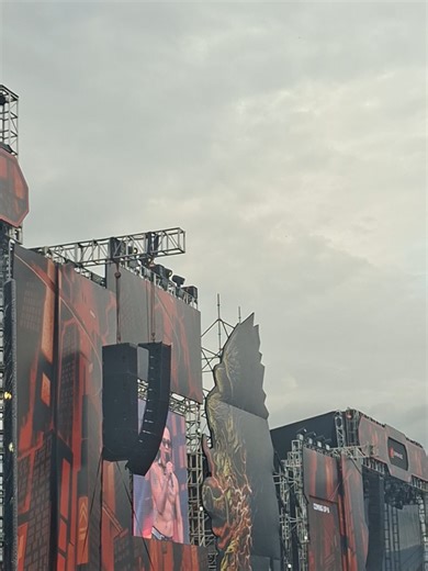 Slank Live Concert: Poppies Lane Memory Performance