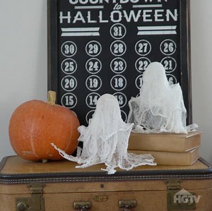403K views · 662 reactions | Craft a squad of ghosts to haunt your Halloween decor.  | HGTV | Facebook