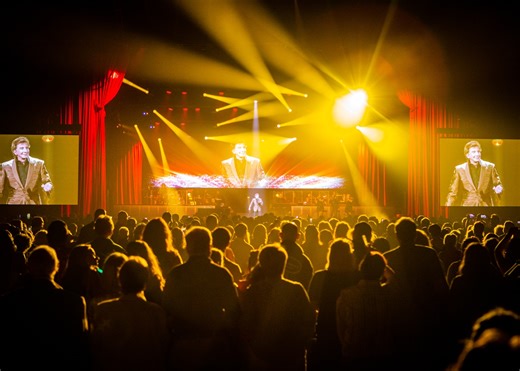 Legendary singer shocks fans with announcement just weeks after cancer diagnosis