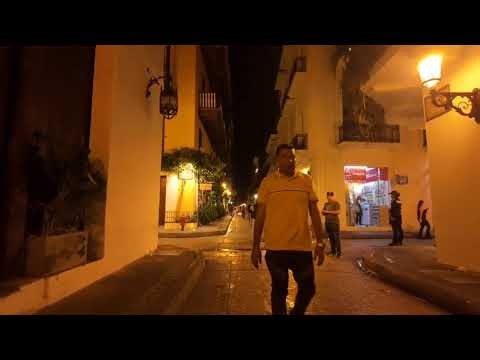 CARTAGENA NEVER SLEEPS 🇨🇴🔥 | Night Walk in Colombia | 2026