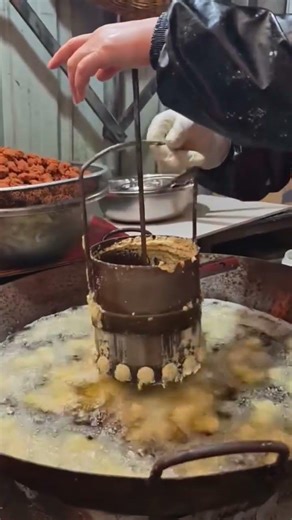 Satisfying Street Food Frying Process | Crispy Snack Mold Cooking Technique