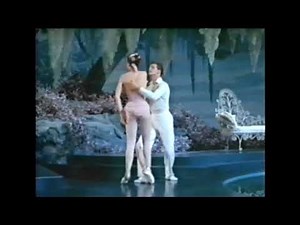 Cyd Charisse Dances to Tchaikovsky - 1956