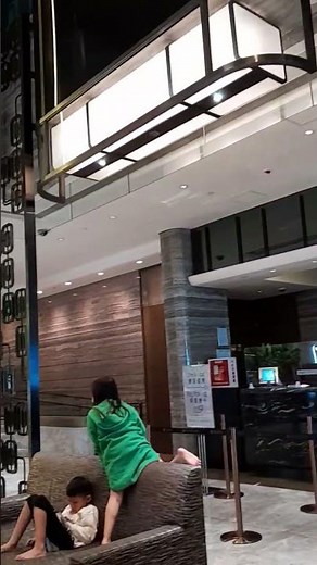 ROYAL PLAZA HOTEL IN HONGKONG. #shortvideo #travel #travelblog #hotel #vacation