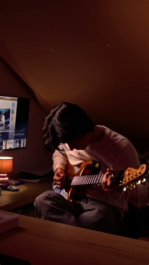 Co si myslíš na tohle sólo? :) #hudba #guitar #czech