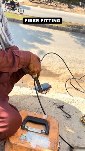 Optical Fiber Splicing for Reliable Internet Connection