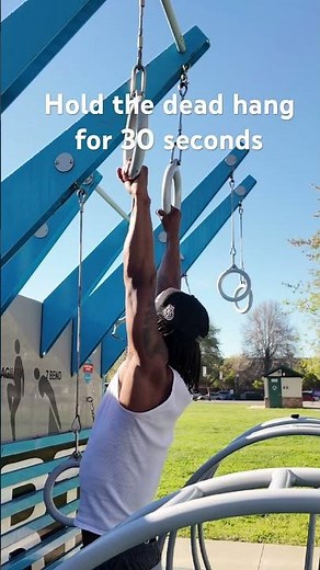 How To Decompress Your Spine With A 30 Second Dead Hang (Back Pain Relief) #spinedecompression