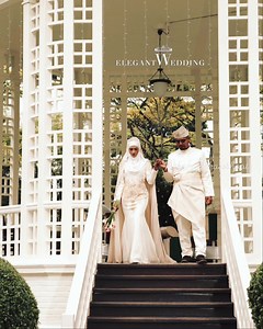 Hey 👋 Brides&Groom in SG. We are launching our Best of Both Worlds. Wedding in Sg , Shooting in Johor Bahru Pakej Bridal Actual Day Singapore 🇸🇬 A Wedding Package Made Simple For Our Singapore Pengantin. One Price All In: SGD1XXX SUPER AFFORDABLE ( contact us for quotation) In Singapore One Day Event : 2 OutFits with accesories : Full Standby MUA thru out the whole Majlis : Nikah & Reception Wedding Photography & Outdoor Shoot. In Jb: Casual PreWedding Shoot inclusive makeup Free: Trial Makeu