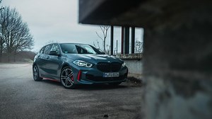 VIDEO: BMW 128ti Takes on Mk8 Volkswagen GTI on the Track