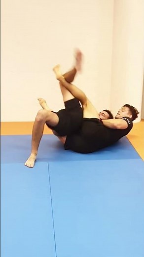 Advanced Back Control Retention - Back Hooks Counter against Backmount Escape BJJ for MMA Short