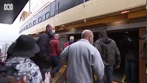 Farewell! ⛴️ The Manly ferry MV Queenscliff made its final voyage yesterday, with Sydneysiders on board one last time. Read more: https://ab.co/3p5kbQ6 At the helm was Ferry Master Austin Hart whose father Ron was the Ferry Master in charge of Queenscliff’s first ever customer service in July 1983. Get more local news from Sydney here: https://bit.ly/SydneyNews Get more ABC News from NSW here: https://bit.ly/NSWNews Listen to ABC Radio Sydney here: https://bit.ly/SydneyRadioLive | ABC Sydney