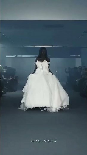 Anok Yai's Iconic Bride Run #runway #exploremore #fypシ゚ #anokyai