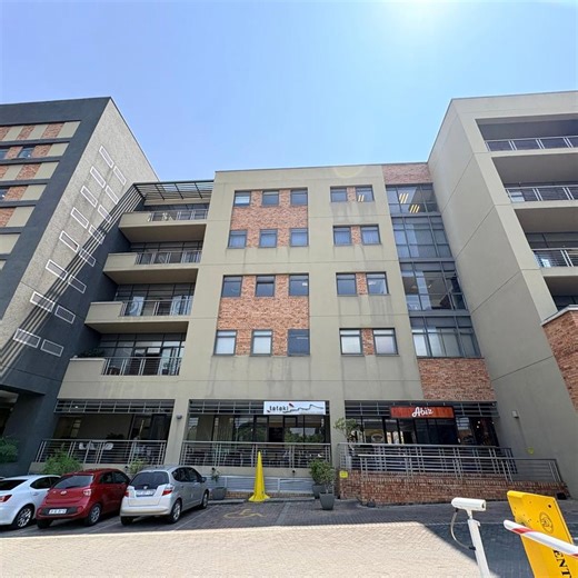 484 m² Restaurant To Rent in Magaliessig | ImmoAfrica™