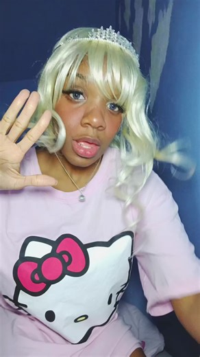 My favourite colour is light pink- hello kitty tee!! #lightpink #colorrmixing #hellokittygirl #hellokittylover #animetok