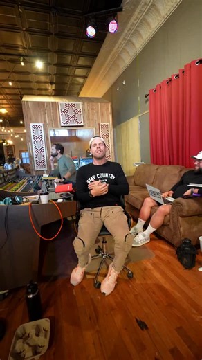 New year, new music | Dustin Lynch