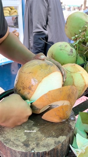 Unbelievable The best Coconut slicing in 24 seconds! #foryou #shorts #reels