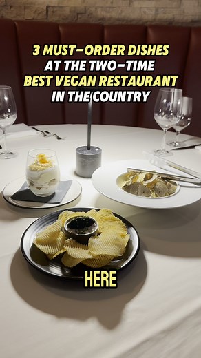 3 things you must try at the vegan restaurant Crossroads Kitchen at Resorts World Las Vegas👇 | Visit Las Vegas