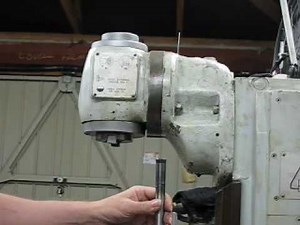 Stacks Of Spring Washers Power The Drawbar On This CNC Mill Conversion