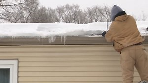 Experts warn ice dams could cause roof leaks