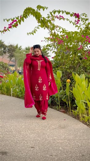 Khushpreet Kaur on Instagram: "Wearing- @dhalio_sisters_boutique❤️ earring’s- @priya_lehngahouse . . . . . . . . #positivevibes #happy #happiness #cute #cuteness reelsinstagram reelsvideo reelitfeelit lovelifelovemartialart fitness fitnessgirl fit fitfam punjabimodel punjabi punjabn jattitude jatti sherni kaur kaurism kaurkhushpreet khushu wmk"