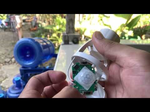 PIR light sensor teardown and disassembly