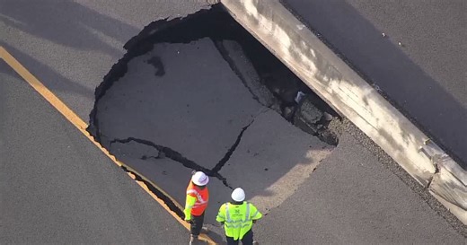 Houston traffic: Several I-10 East Freeway lanes reopen following massive sinkhole