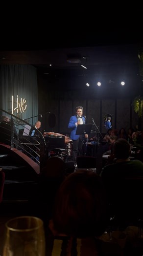 Scarlett Red on Reels | Facebook