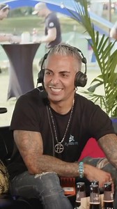 Ronnie confused😂🖤 •Credits: @ronnieradke_universe (Instagram collab) . . . #fallinginreverse #fallinginreverseband #fallinginreversesupport #fallinginreverselive #fallinginreversefans #ronnieradke #ronnieradkefans #ronnieradkesupport #ronnieradkephoto #ronnieradkeedit | Falling In Reverse LATAM & Worldwide