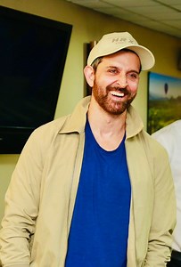 58K views · 954 reactions | A stellar moment as Bollywood superstar...