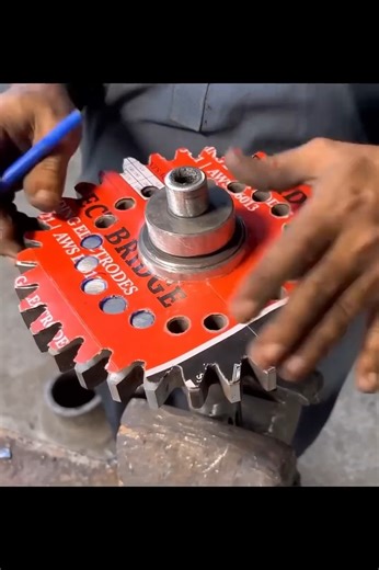 Amazing Technique How Pro Mechanic Rebuild Broken Gear Shafts | Funny King