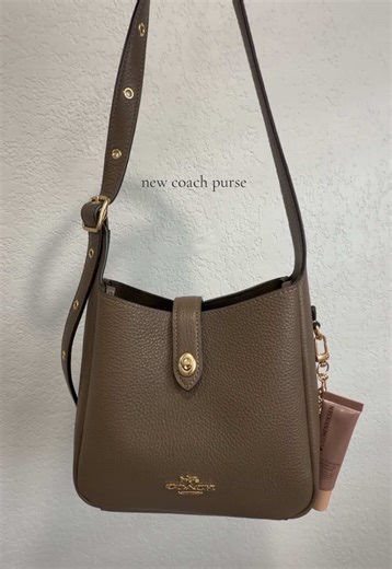 Discover the Versatile Coach Hadley Convertible Crossbody Bag