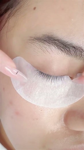 How to Use Gel Pads Correctly | Beginner Lash Artists