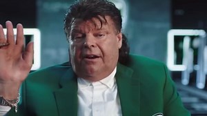 Mark Gastineau confronts Brett Favre for ‘diving’ against Michael Strahan