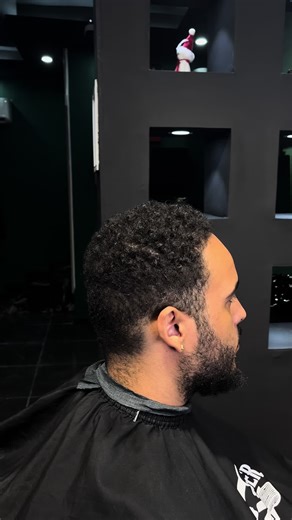 Fresh barber Abidjan Nous vous accueillons avec ou sans Rdv : Lun-Sam : 10h-20h30 | Dim :14h - 20h30 Nous sommes situés à : 📍Angré Localisation Yango :142, rue L237 Localisation Google C229 C52 📍Faya Localisation Google : 93J9 C8Q Localisation Yango : Fresh barber 📱 225 0714 580 866 Au plaisir de vous recevoir!😊 L’équipe Fresh barber ✨ #capcut #activiteabidjan #abidjan_tiktok #cocodyangré #barbershop