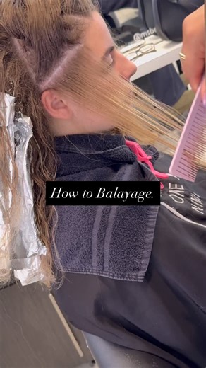 𝘾𝙞𝙖𝙧𝙖 𝘽𝙚𝙧𝙧𝙮 🪄𝘼𝙉𝙉 𝘼𝙍𝘽𝙊𝙍 𝘽𝙇𝙊𝙉𝘿𝙀𝙎 | How I balayage using slices. #Hair #annarborhairstylist #hairreels #hairtutorial #balayage | Instagram