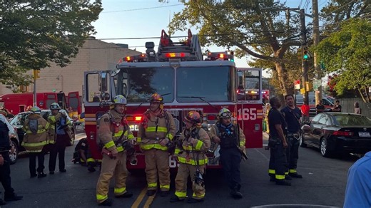 Videos: 5 firefighters injured in NYC 4-alarm fire