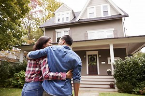 What Does it Mean to Put a Lien on a House?