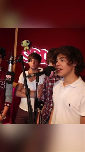 One Direction: Harry talking about what he said on stage 😂 daily 1D videos! #onedirection