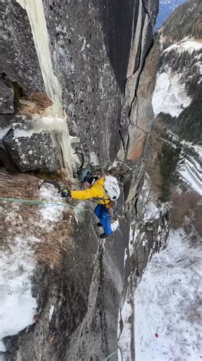 Daniel Ladurner Extreme Mixed Climbing on Frozen Rock Wall 🧊⛰️